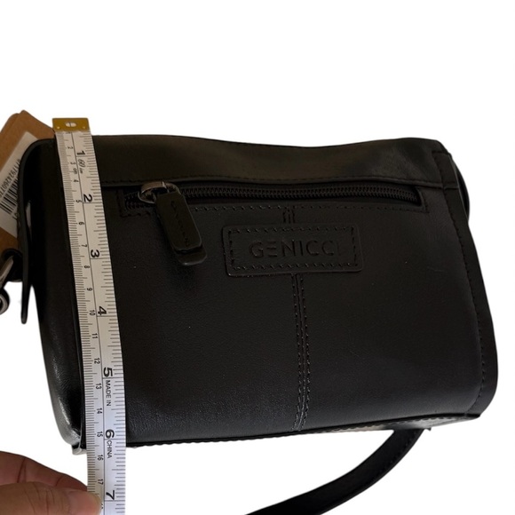 Genicci Black Leather Crossbody Bag - Picture 5 of 8